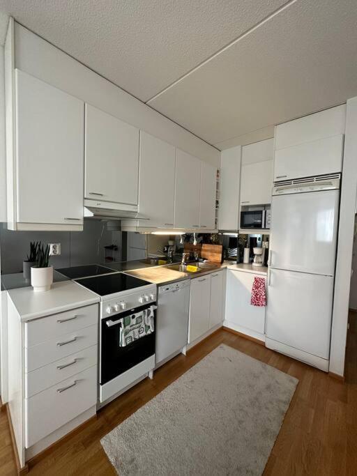 Lovely Apartment Near The Beach Хельсинки Экстерьер фото